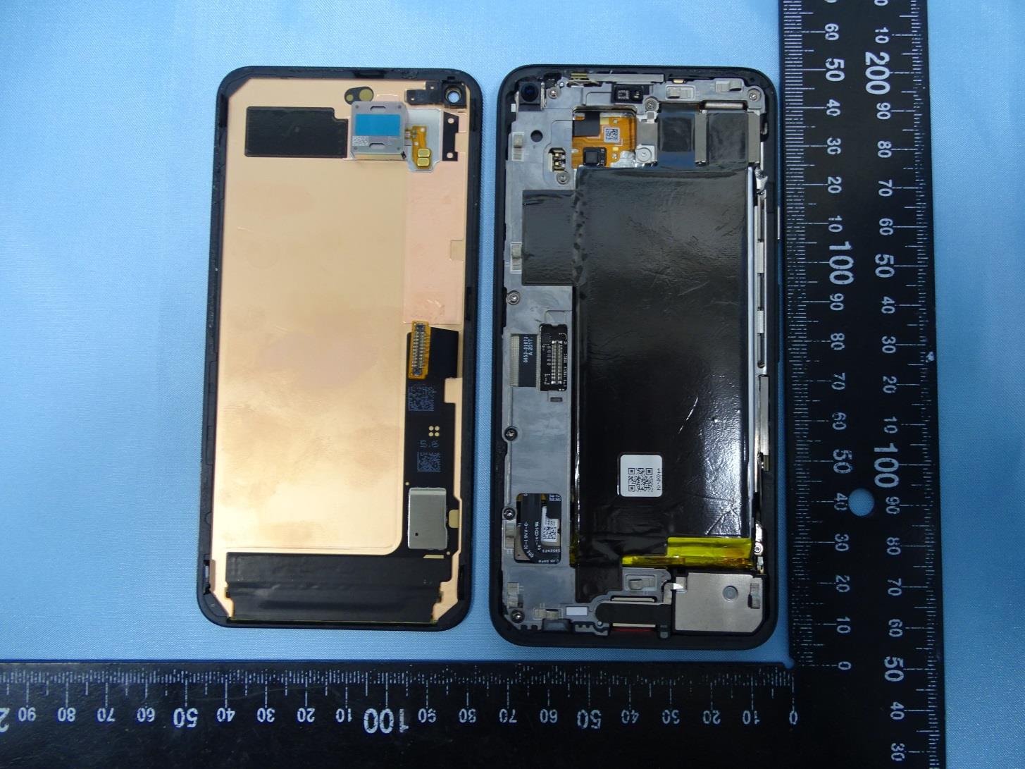 Google GD1YQ internal FCC photo from Internal Photos p. 1
