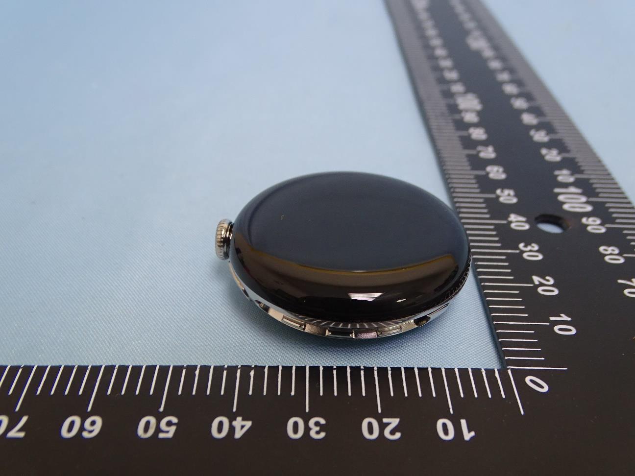 Google Pixel Watch 2 external FCC photo from External Photos p. 5
