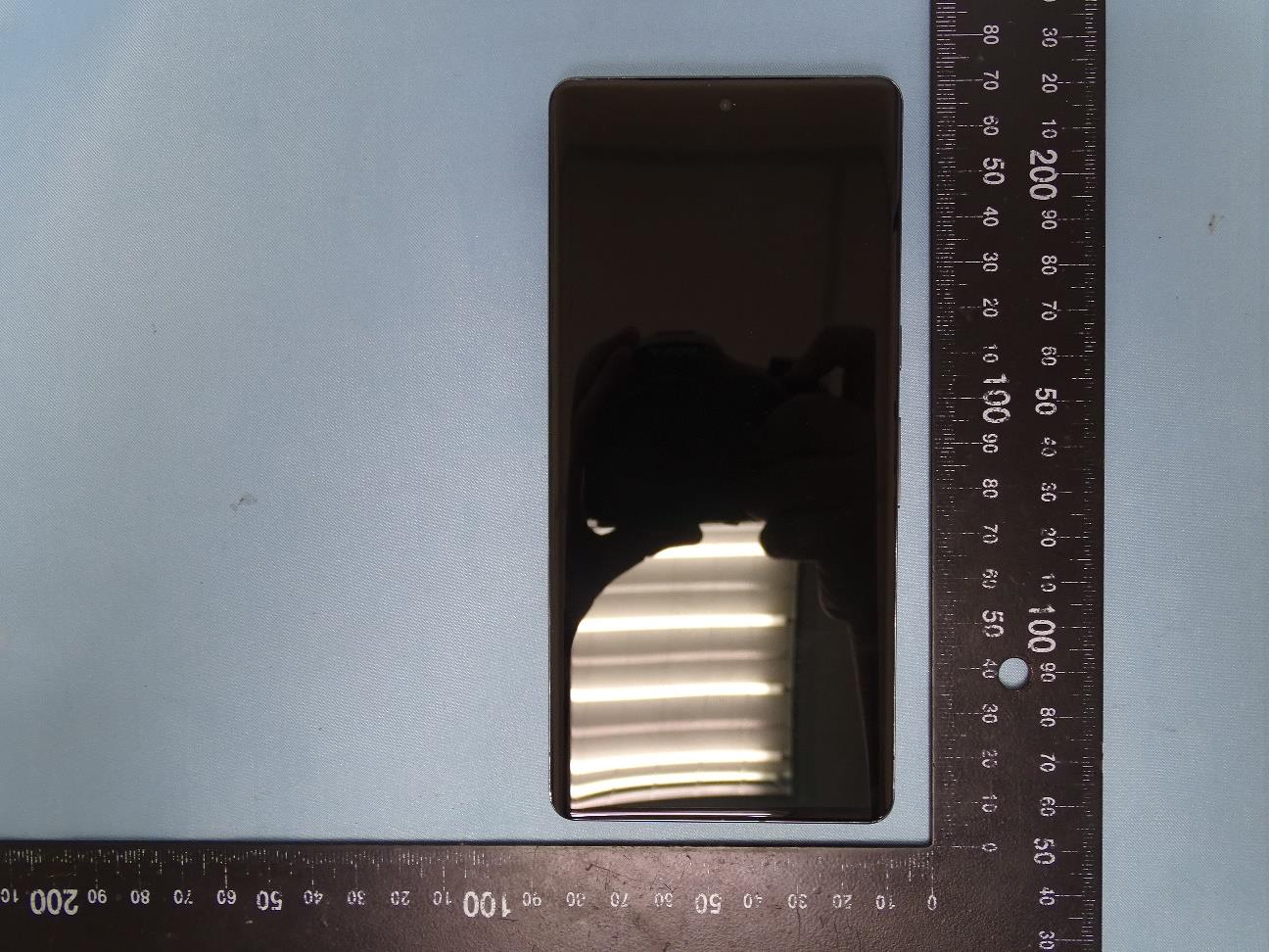 Google GE2AE external FCC photo from External Photos p. 1
