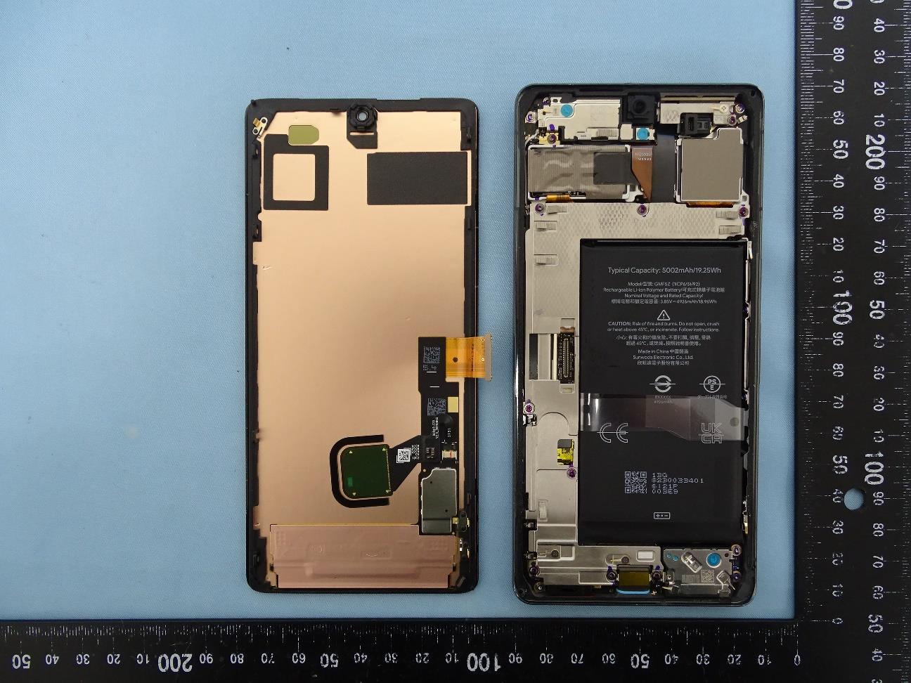 Google GE2AE internal FCC photo from Internal Photos p. 1