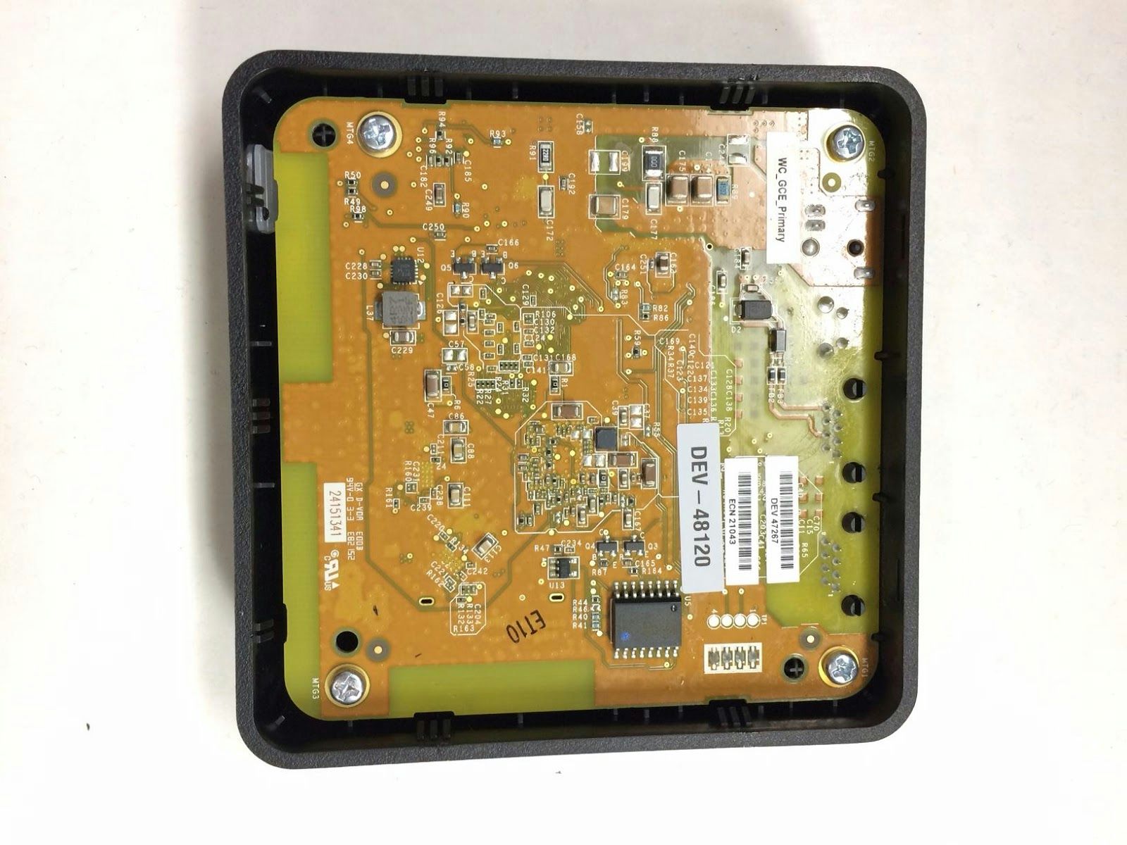 Google GFMN100 internal FCC photo from Internal Photos p. 1