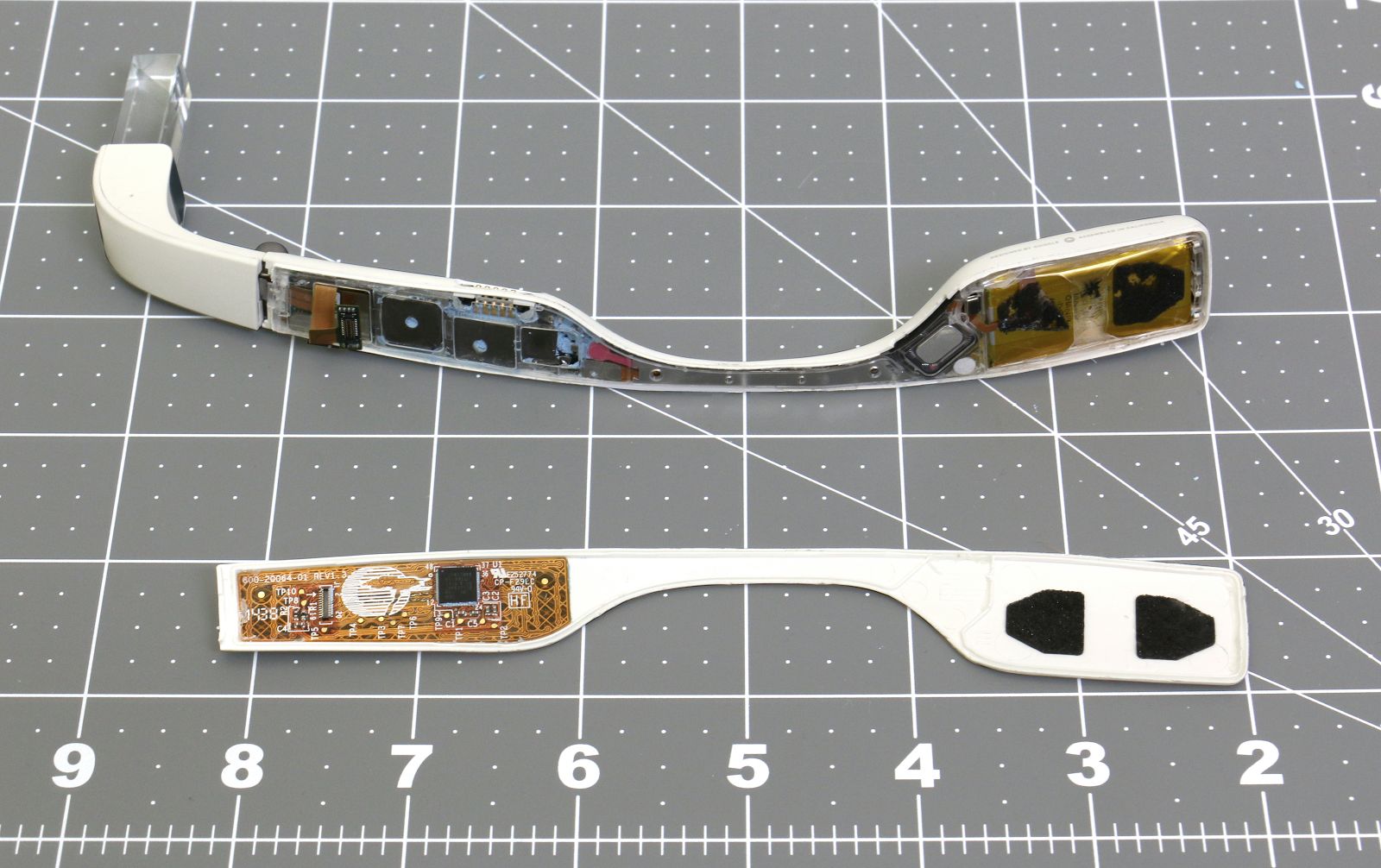 Google GG1 internal FCC photo from Internal Photos p. 1