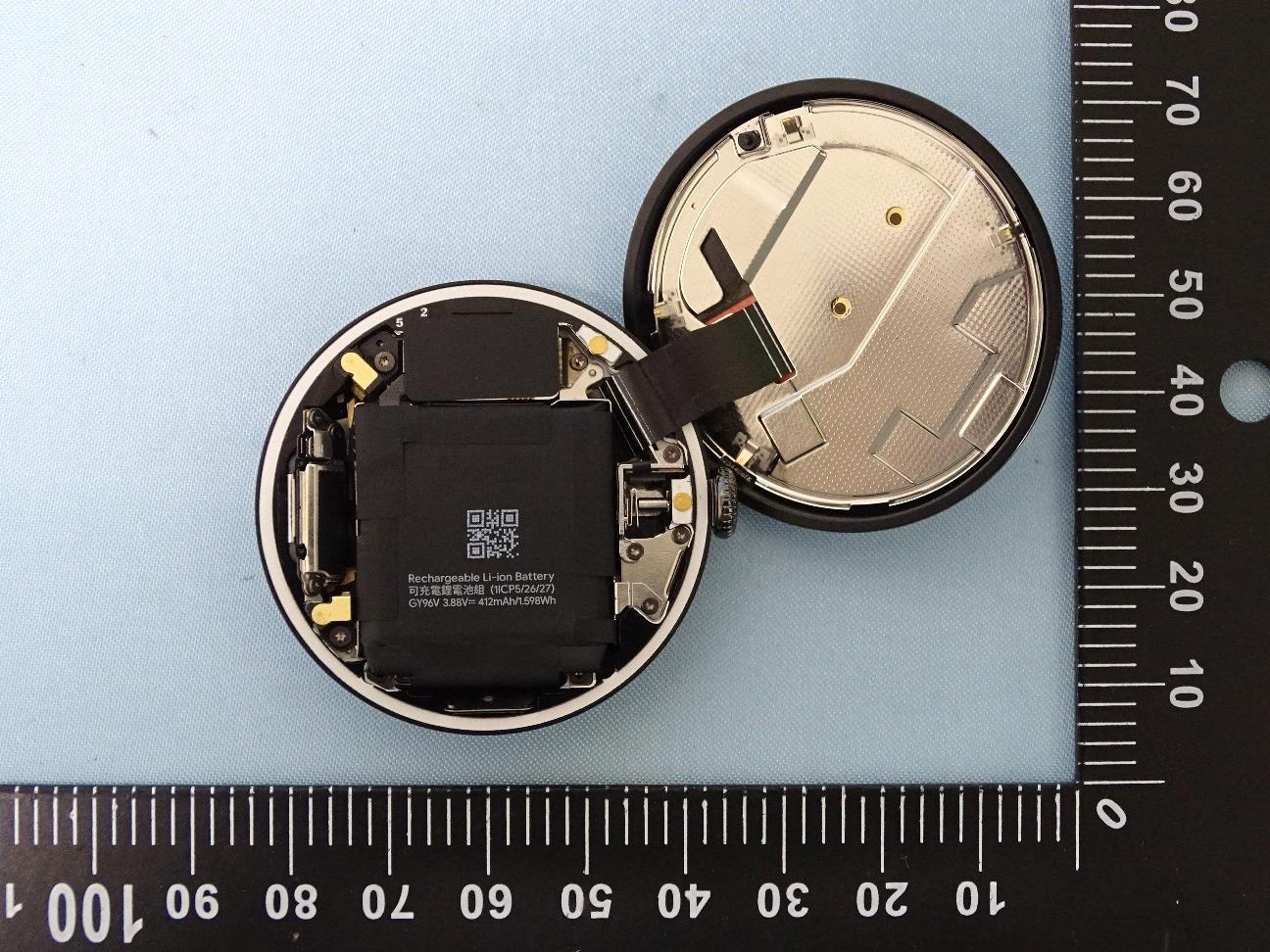 Google GGE4J internal FCC photo from Internal Photos p. 1