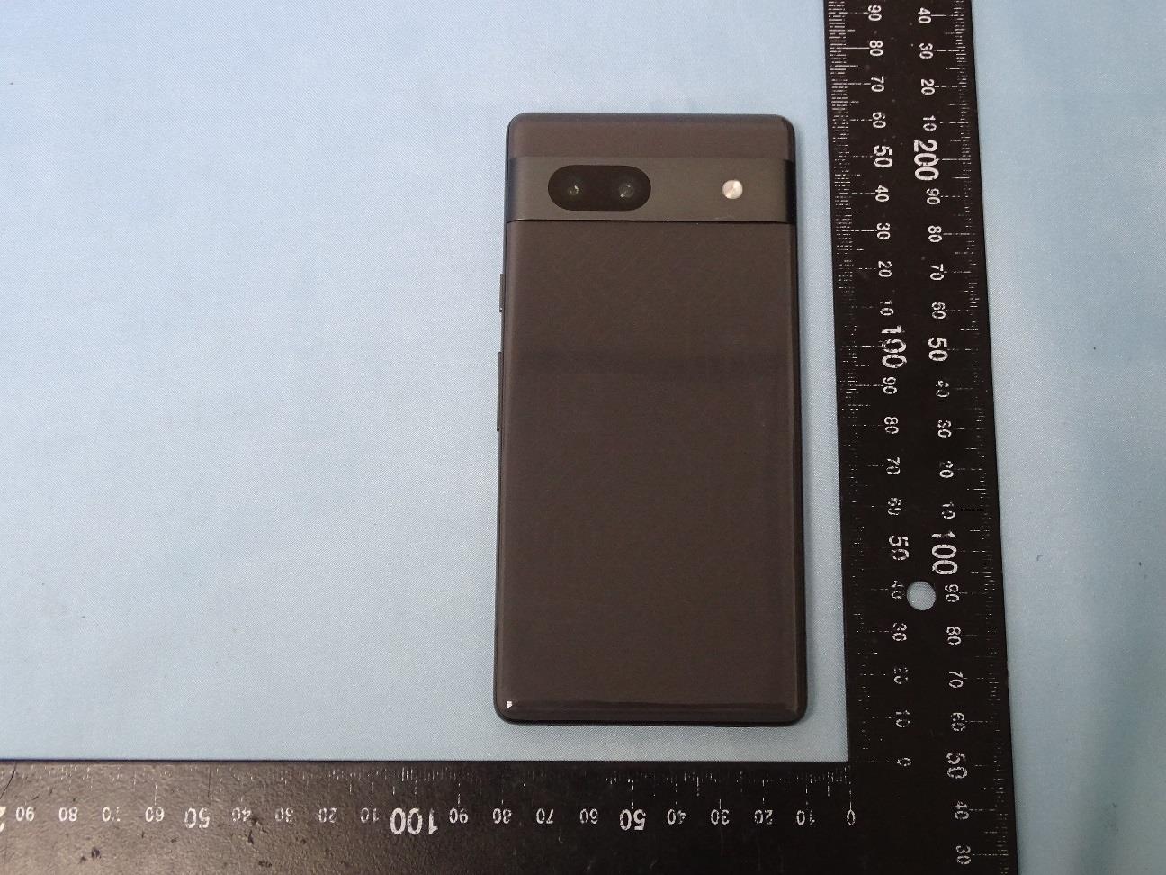 Google GHL1X external FCC photo from External Photos p. 2