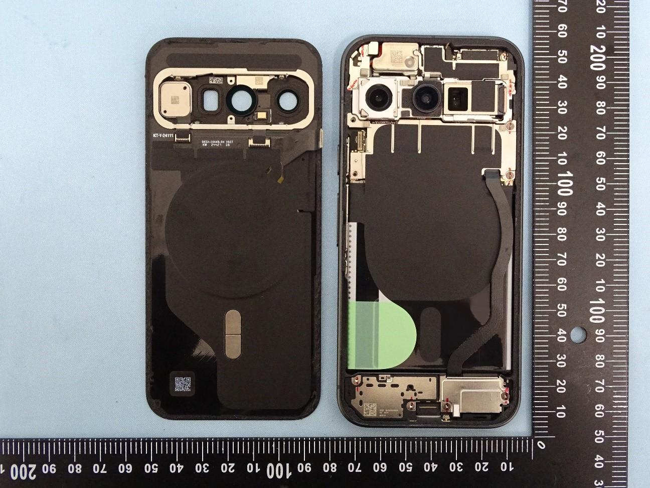 Google Pixel 10 internal FCC photo from Internal Photos p. 1