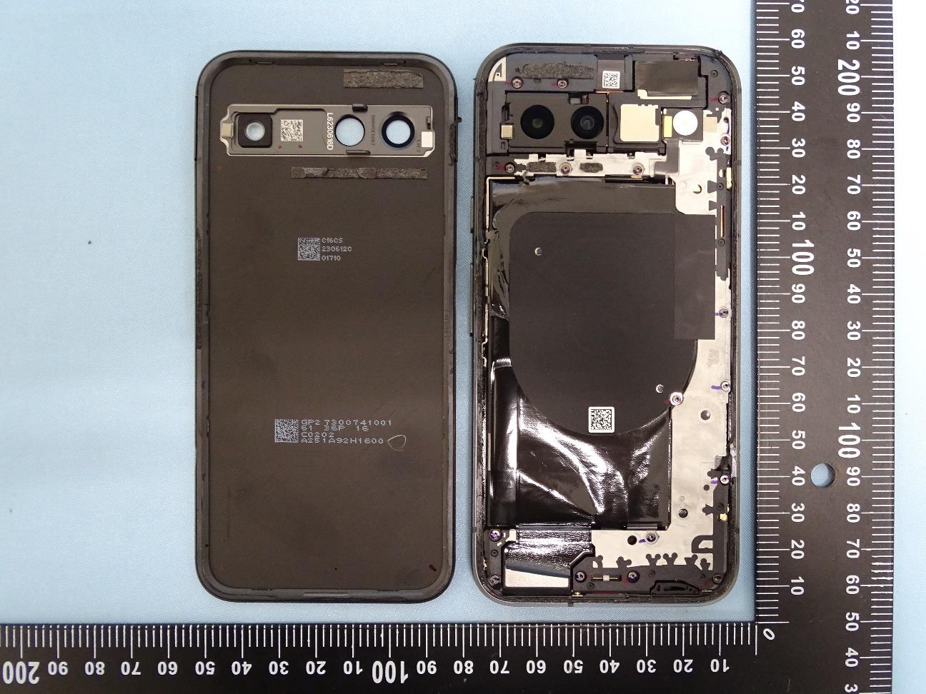 Google Pixel 8a internal FCC photo from Internal Photos p. 1