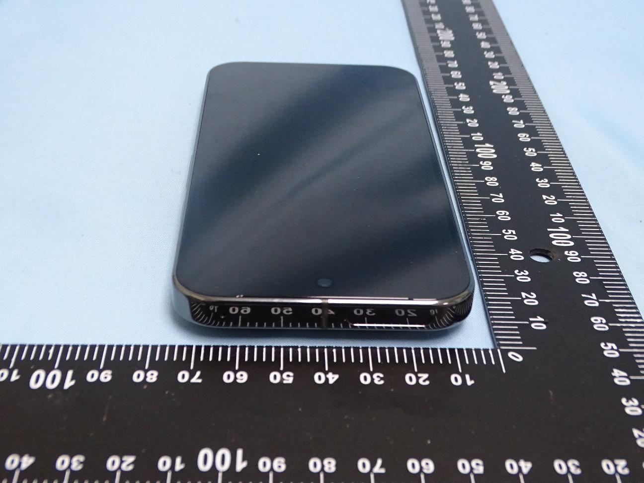 Google GR83Y external FCC photo from External Photos p. 5