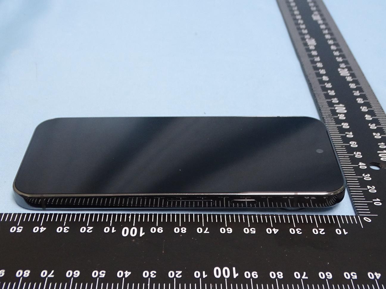 Google GR83Y external FCC photo from External Photos p. 6
