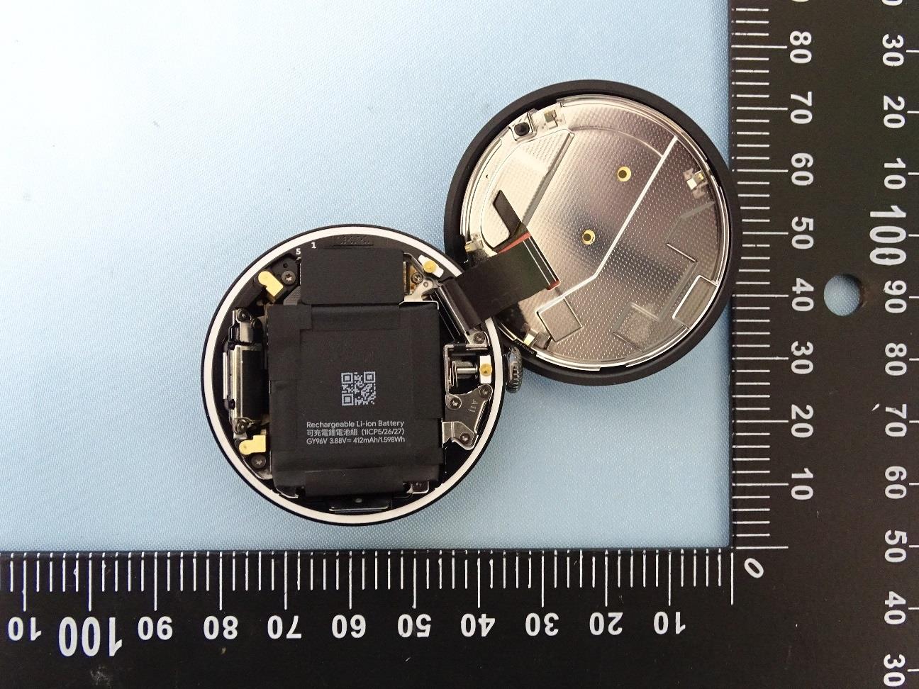 Google GRY0E internal FCC photo from Internal Photos p. 1