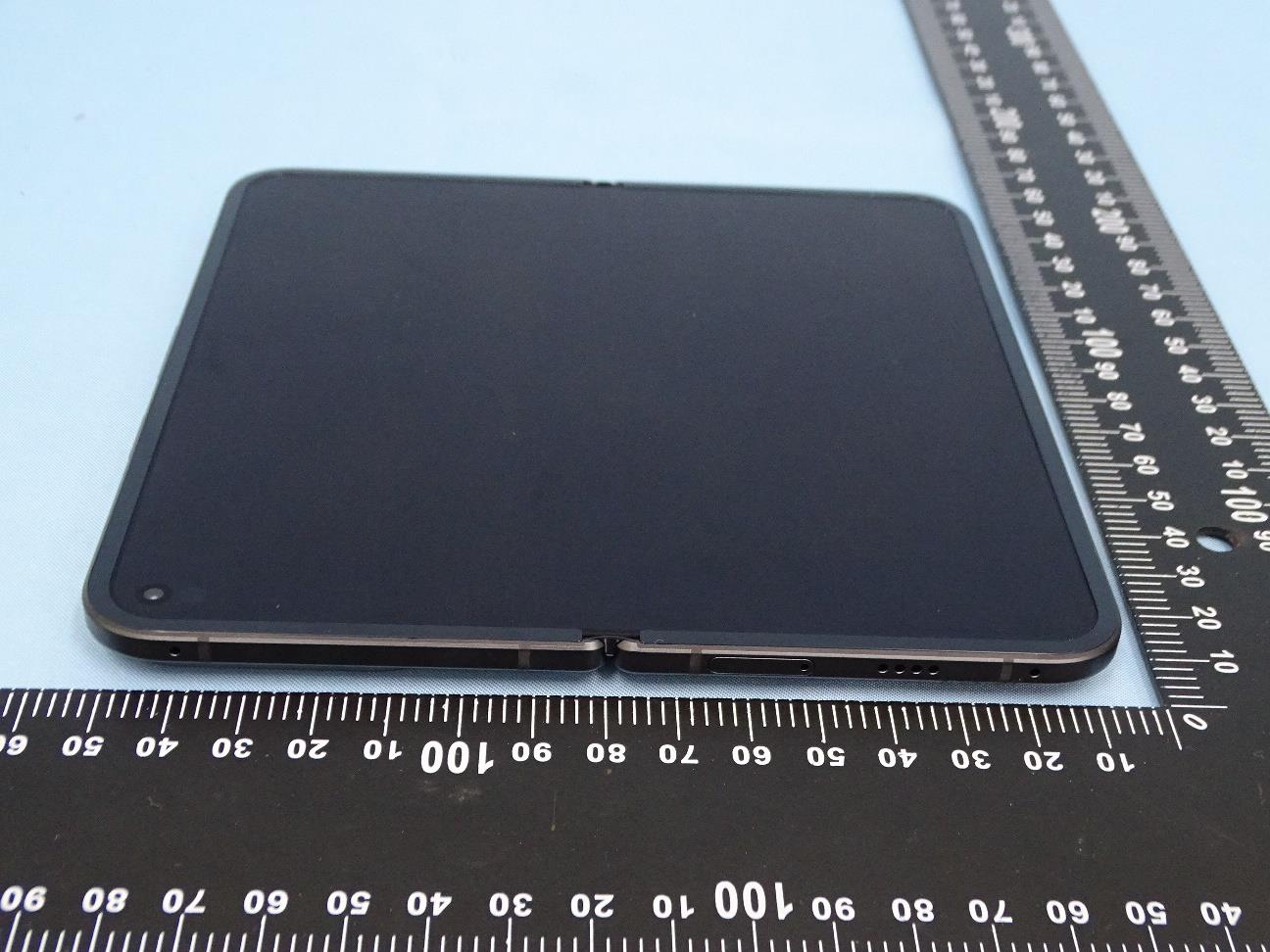 Google GU0NP external FCC photo from External Photos p. 5