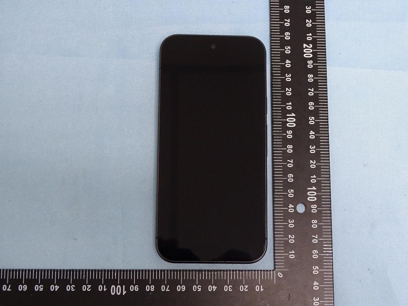 Google GUR25 external FCC photo from External Photos p. 1