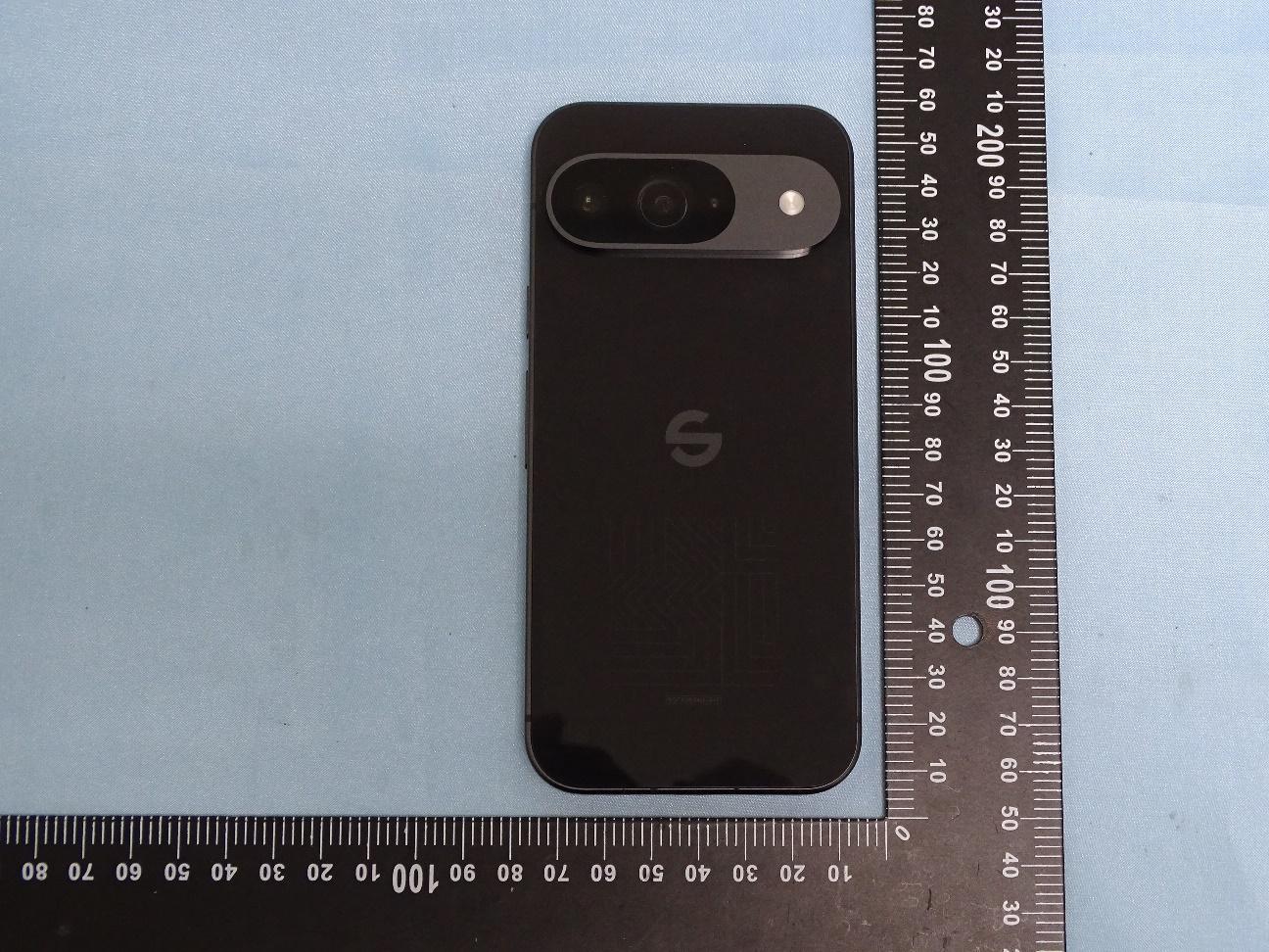 Google GUR25 external FCC photo from External Photos p. 2