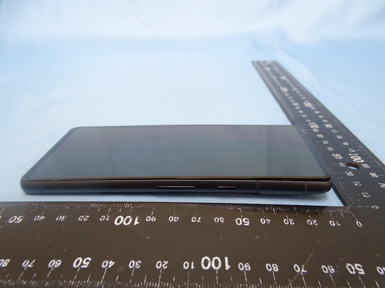 Google GVU6C external FCC photo from External Photos p. 4