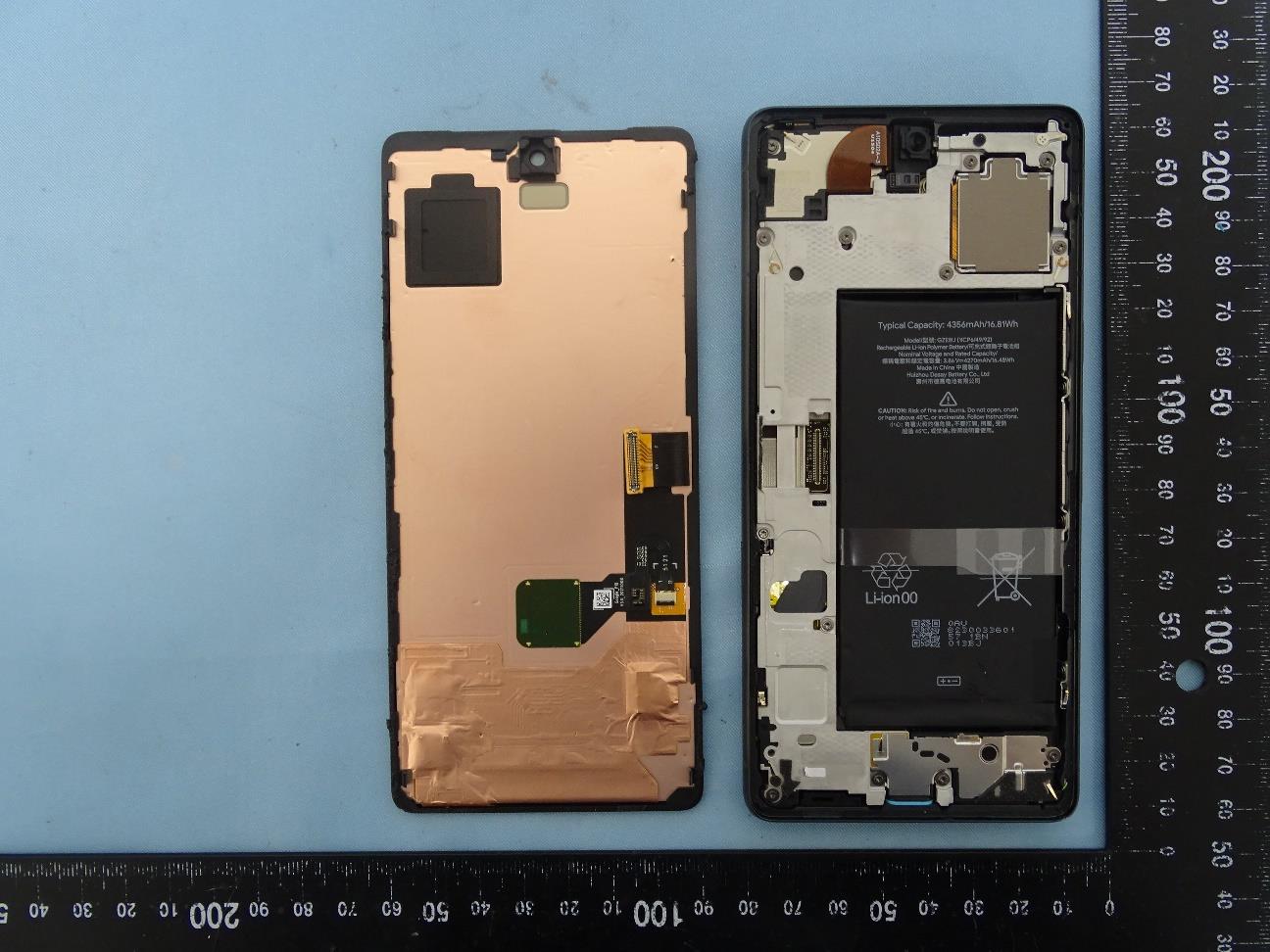Google GVU6C internal FCC photo from Internal Photos p. 1