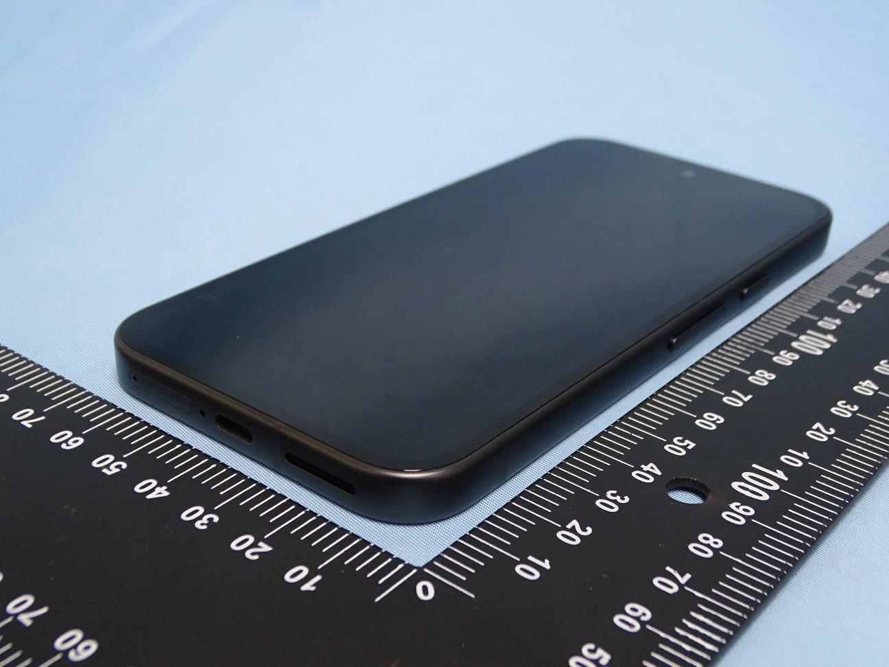 Google Pixel external FCC photo from External Photos p. 7