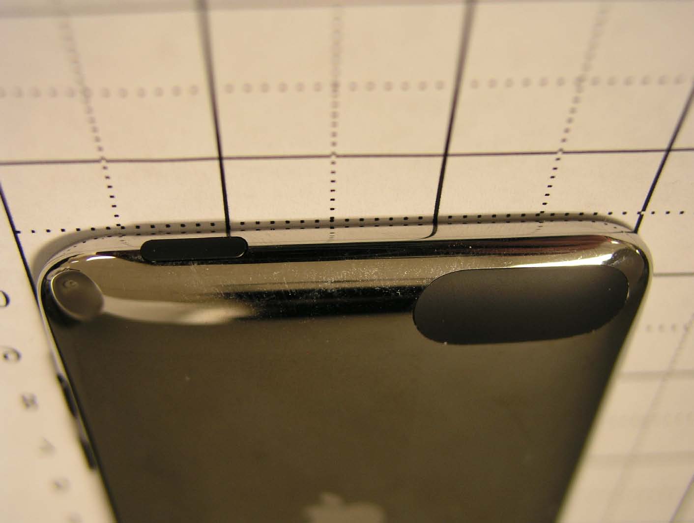 Apple 2310 external FCC photo from External Photos p. 5