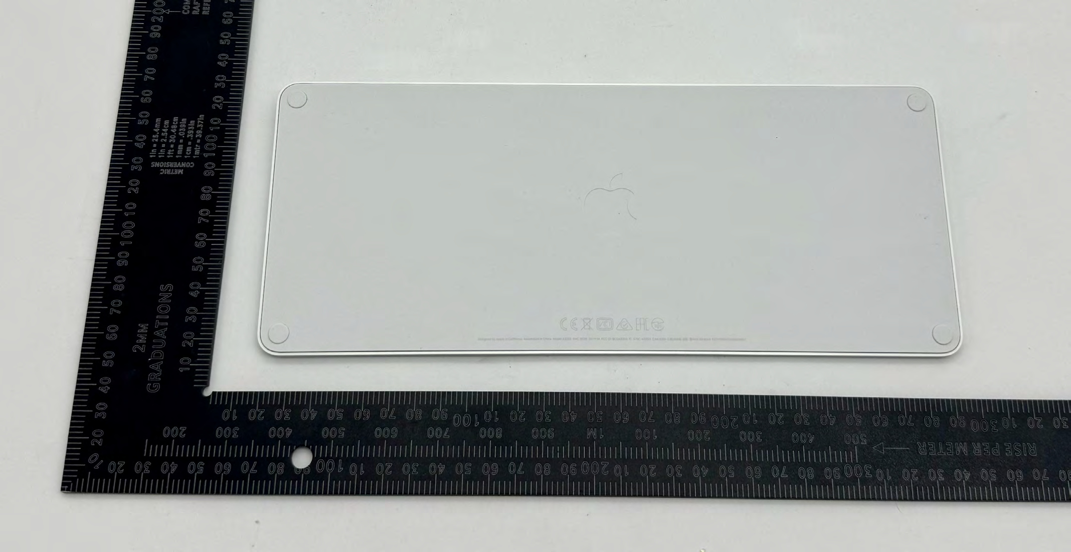 Apple Magic Keyboard external FCC photo from External Photos p. 2