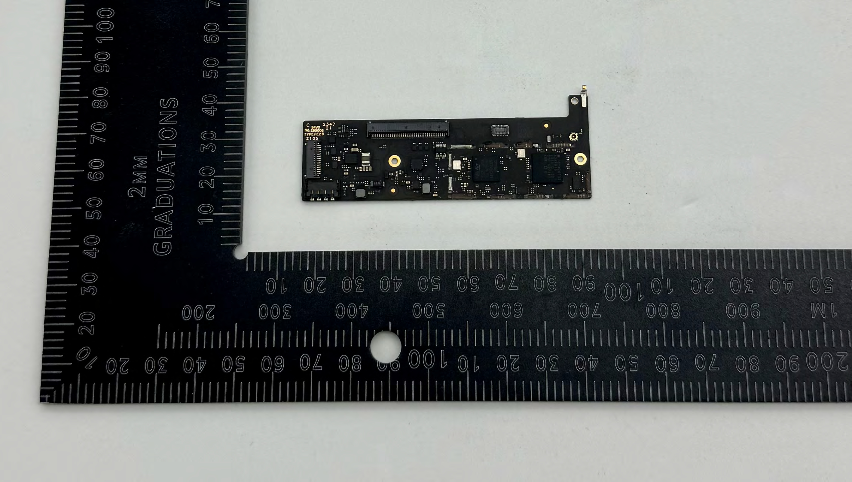 Apple Magic Keyboard internal FCC photo from Internal Photos p. 2