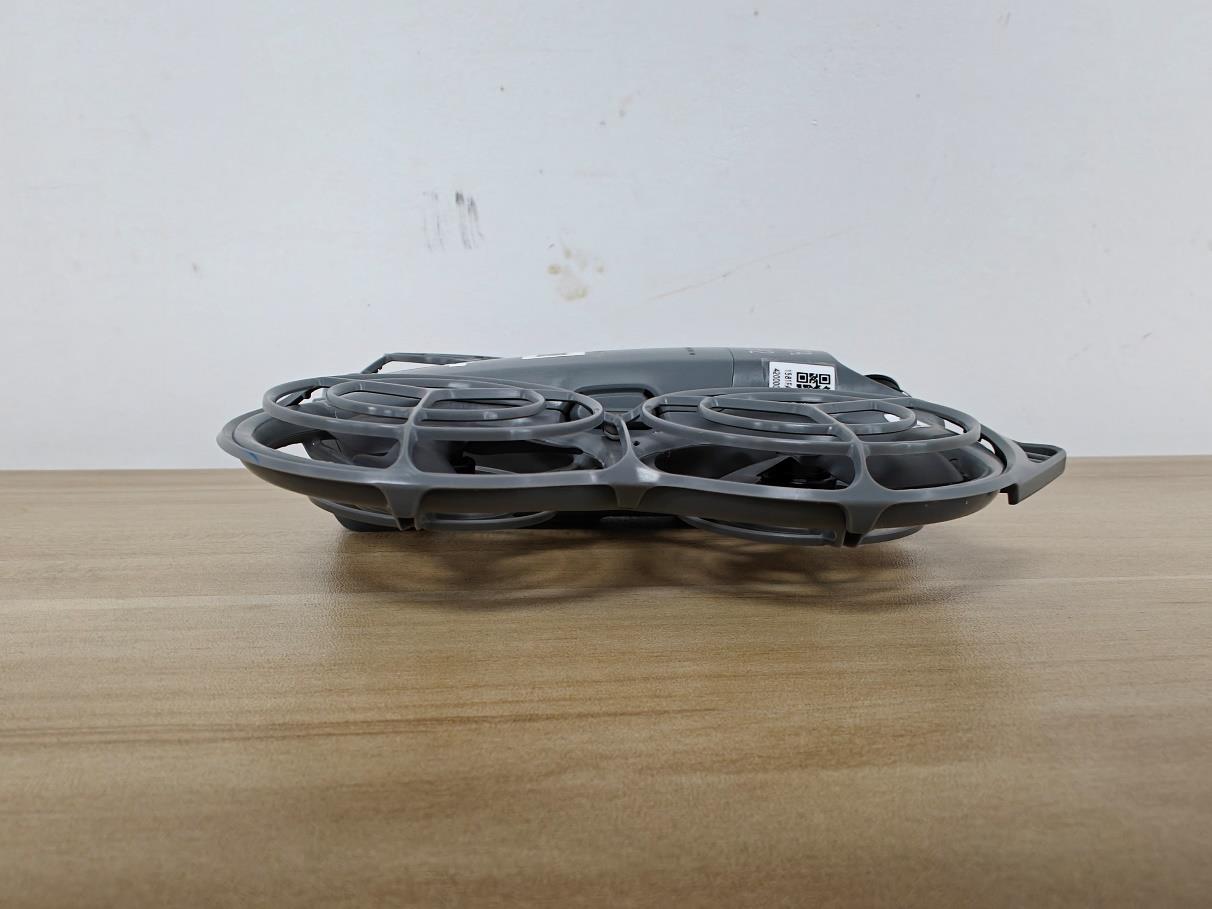 DJI DEN225 external FCC photo from External Photos p. 4