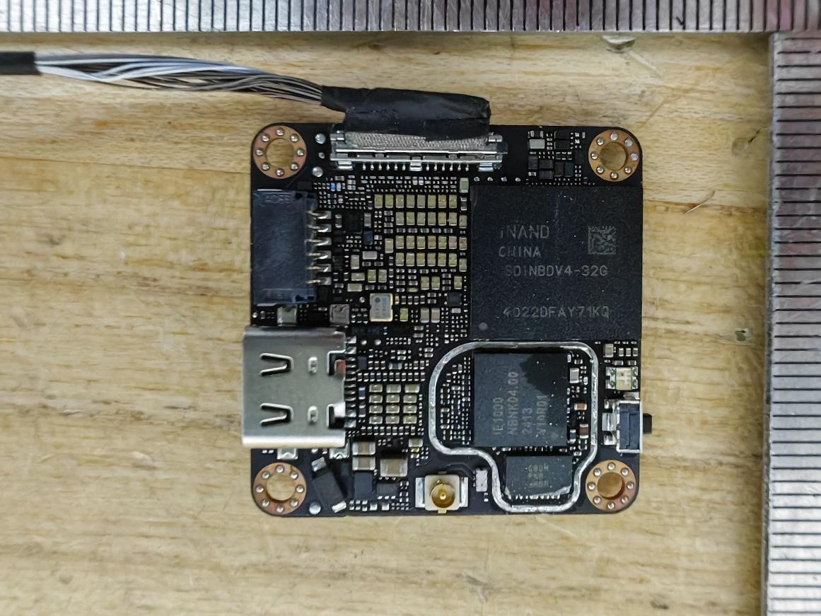 DJI DF3L290424 internal FCC photo from Internal Photos p. 3