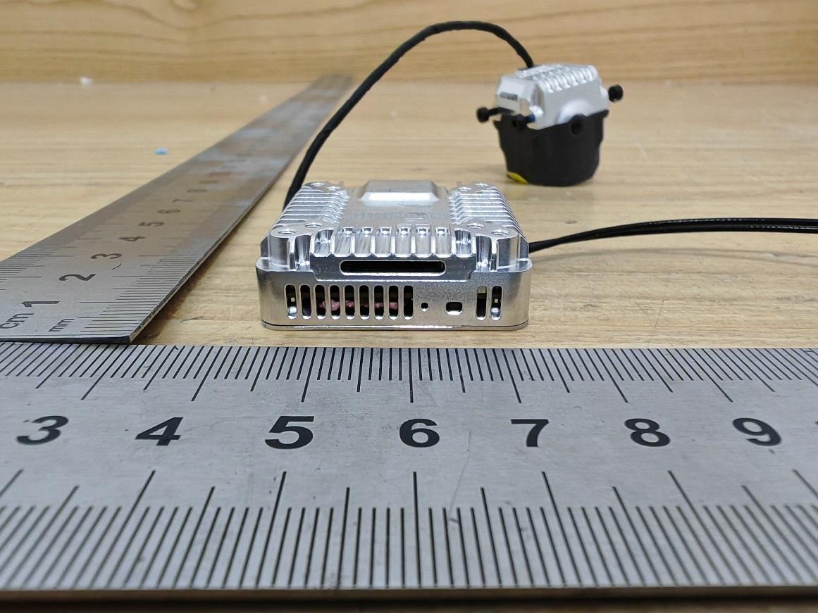 DJI DF3P290424 external FCC photo from External Photos p. 3