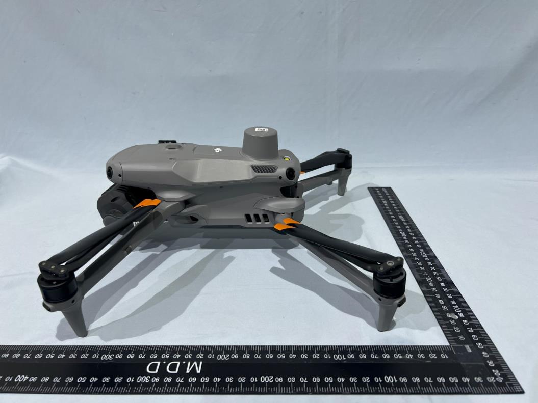 DJI JV312406 external FCC photo from External Photos p. 2