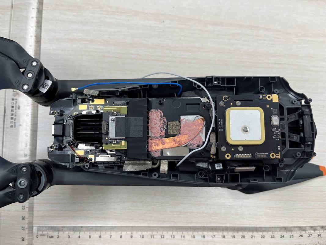 DJI Mavic 3 Pro internal FCC photo from Internal Photos p. 2