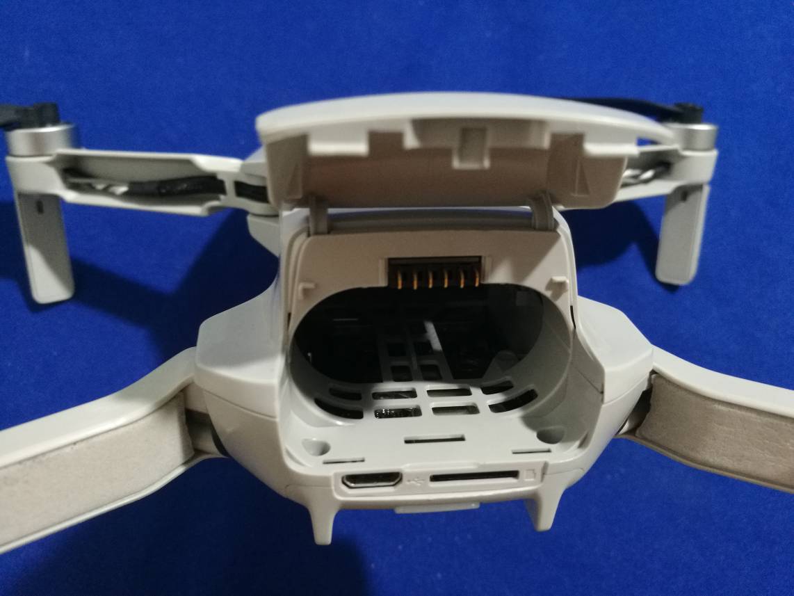 DJI Mavic Mini external FCC photo from External Photos p. 4