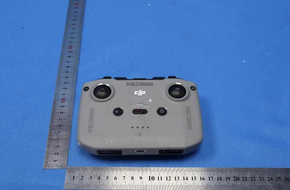 DJI RC1512303 external FCC photo from External Photos p. 2