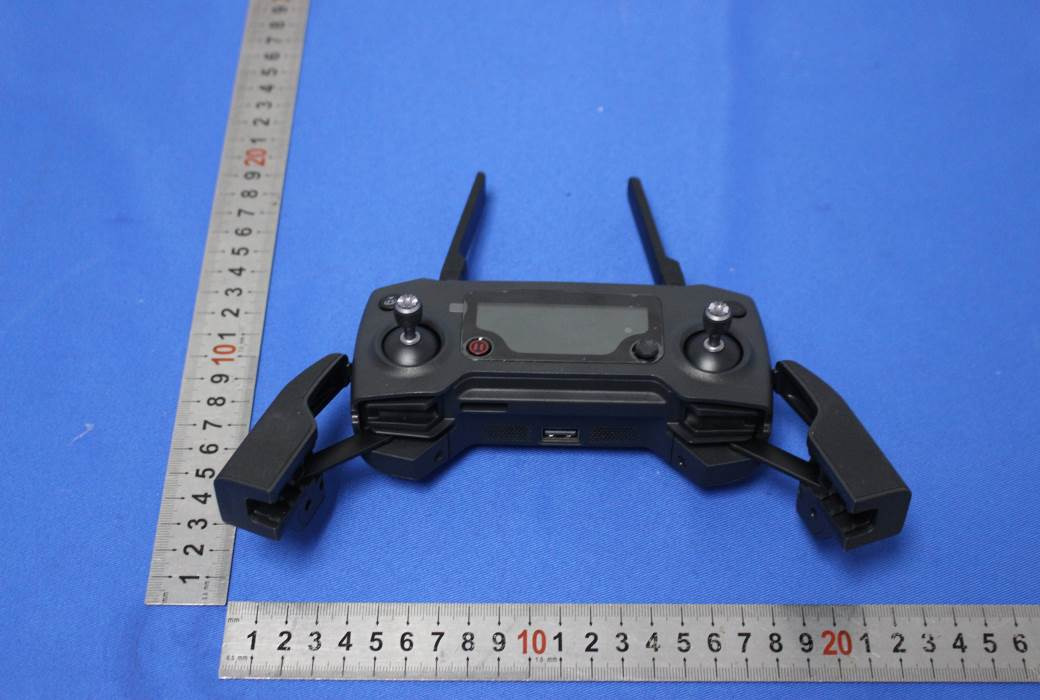 DJI Mavic 2 Pro external FCC photo from External Photos p. 4
