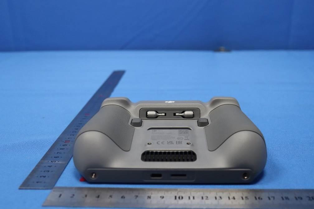 DJI RC3312303 external FCC photo from External Photos p. 3
