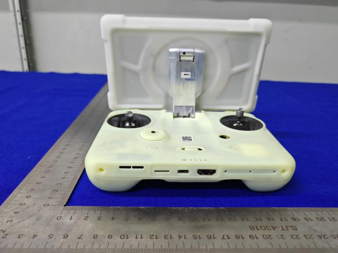 DJI Mavic 4 Pro external FCC photo from External Photos p. 3