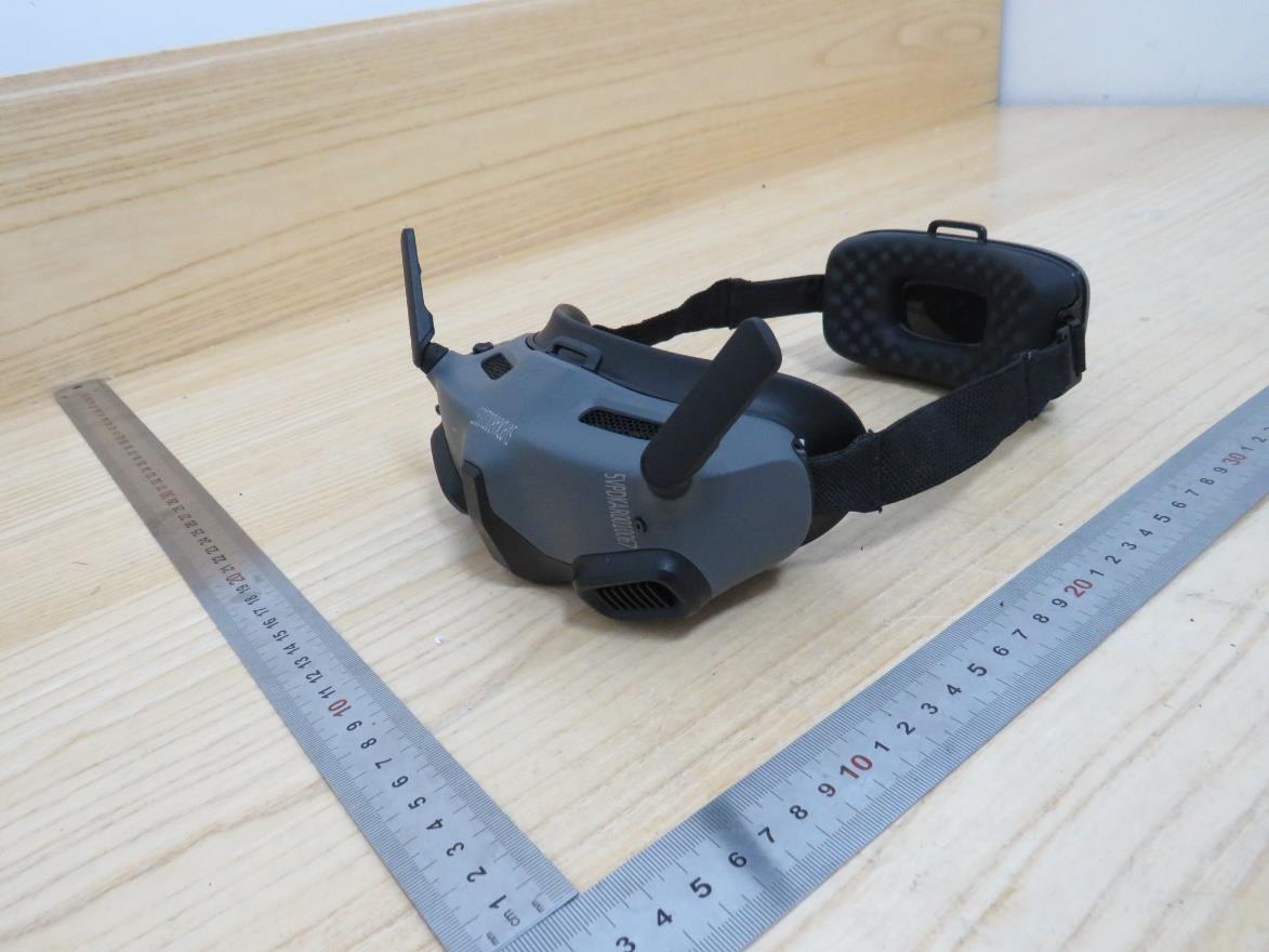 DJI RCDS1322 external FCC photo from External Photos p. 2
