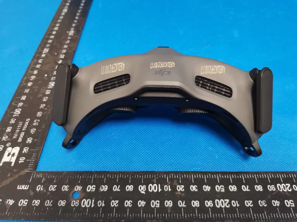 DJI RCDS1821 external FCC photo from External Photos p. 1