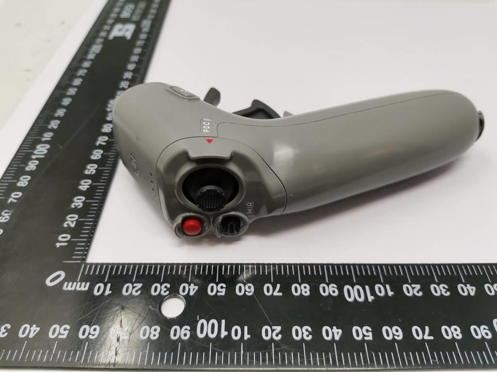 DJI RM22022 external FCC photo from External Photos p. 2