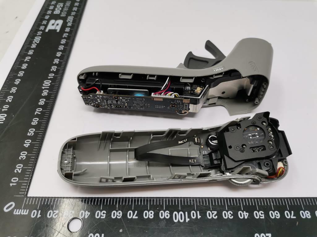 DJI RM22022 internal FCC photo from Internal Photos p. 1