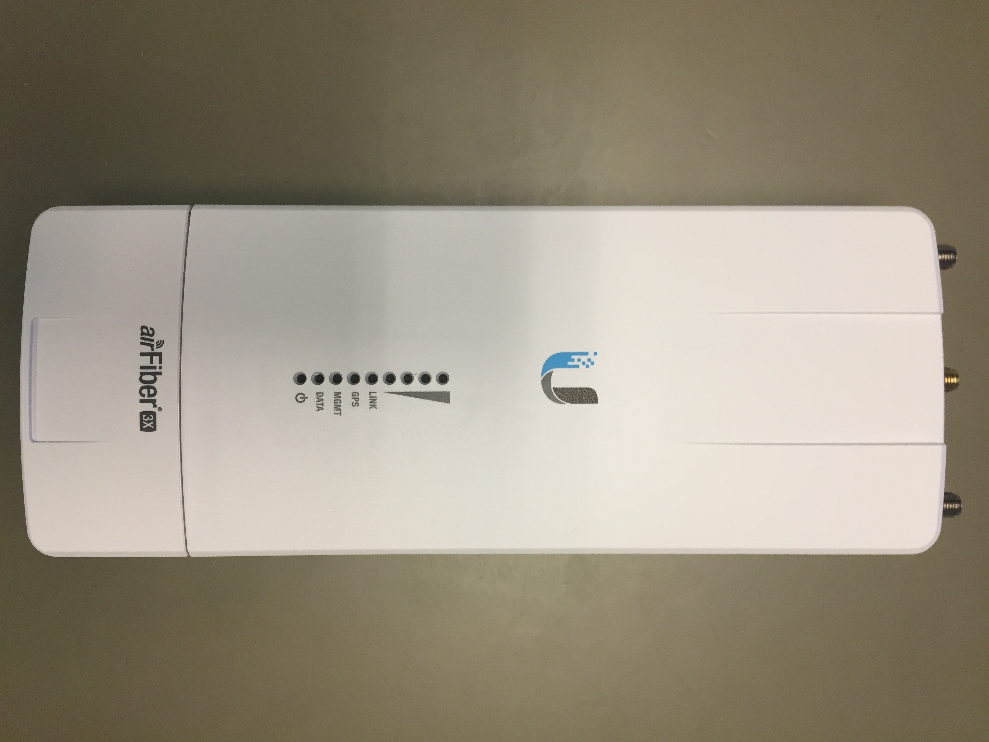 Ubiquiti AF3X external FCC photo from External Photos p. 1