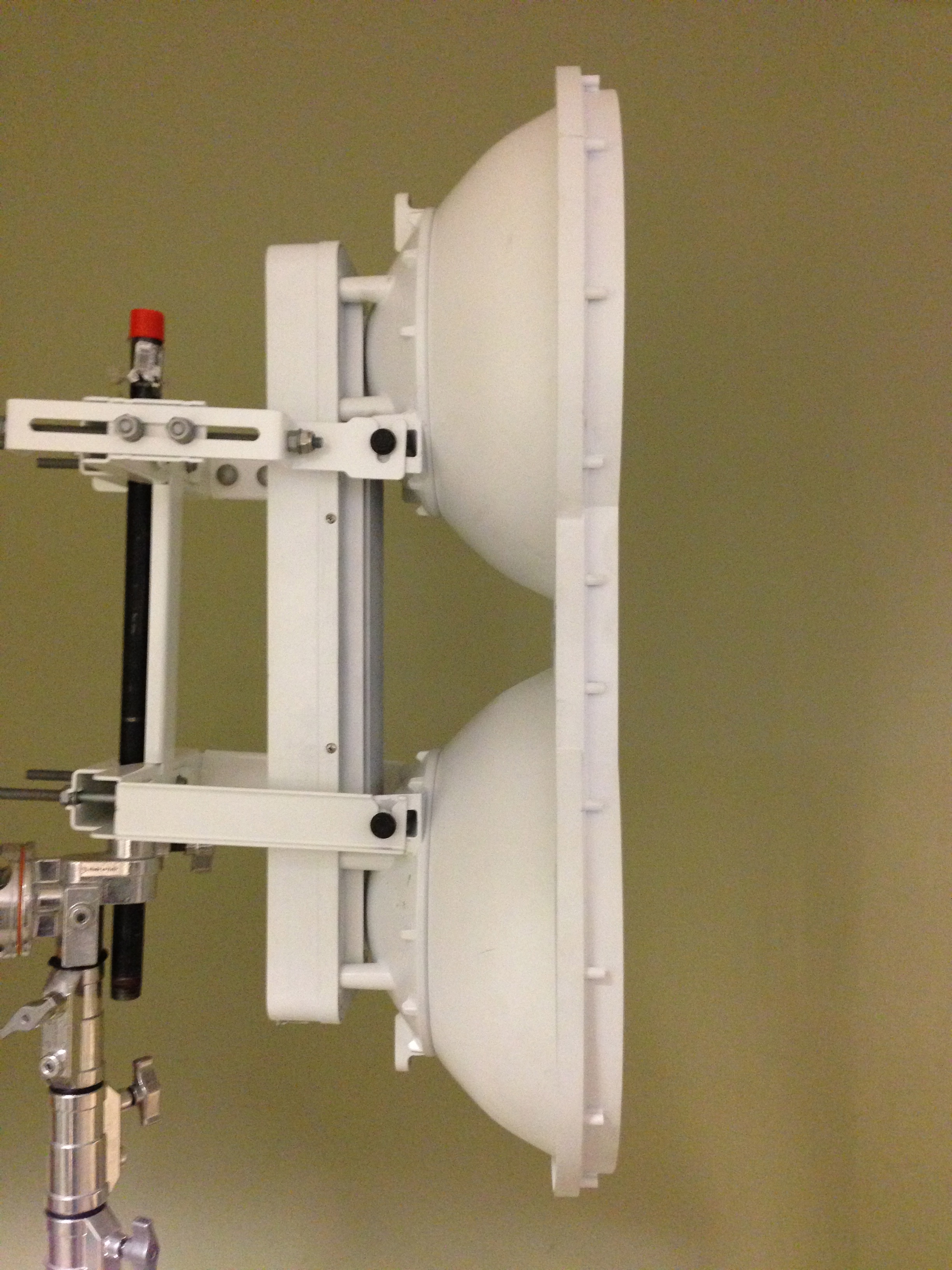 Ubiquiti AF5U external FCC photo from External Photos p. 1