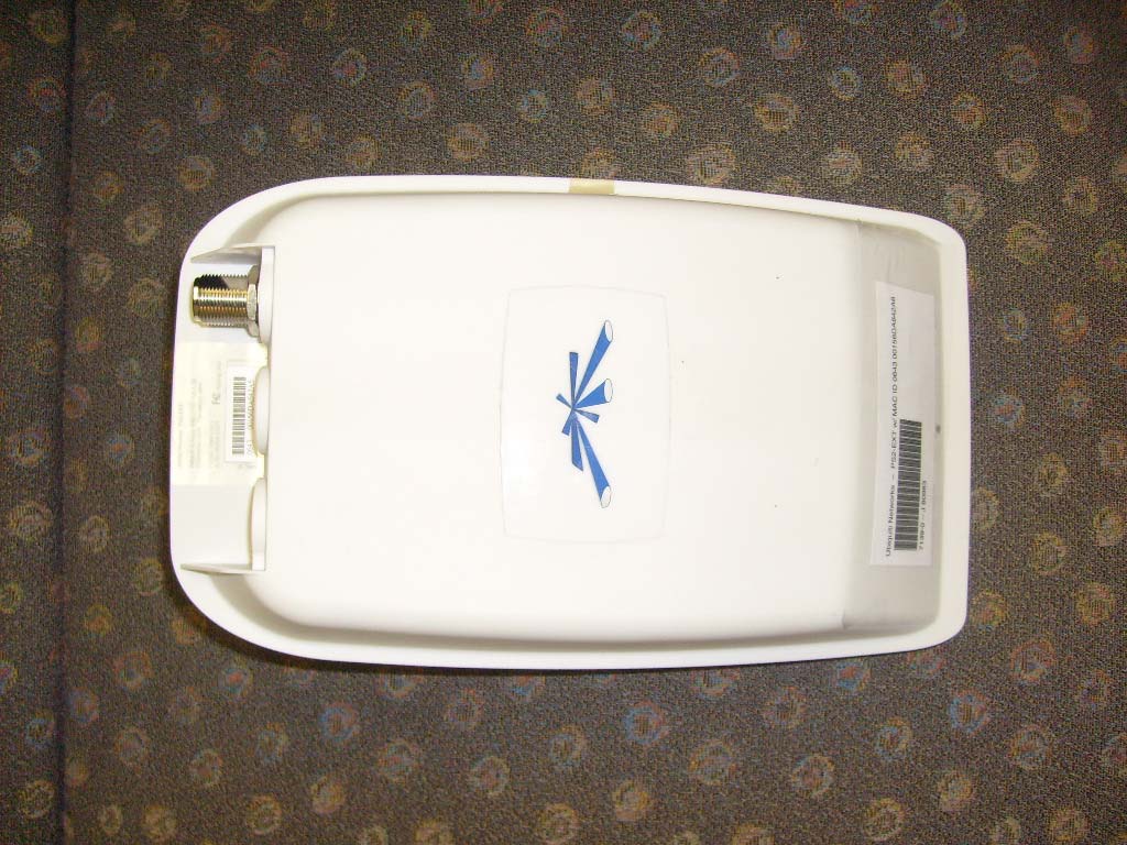 Ubiquiti B5 external FCC photo from External Photos p. 1