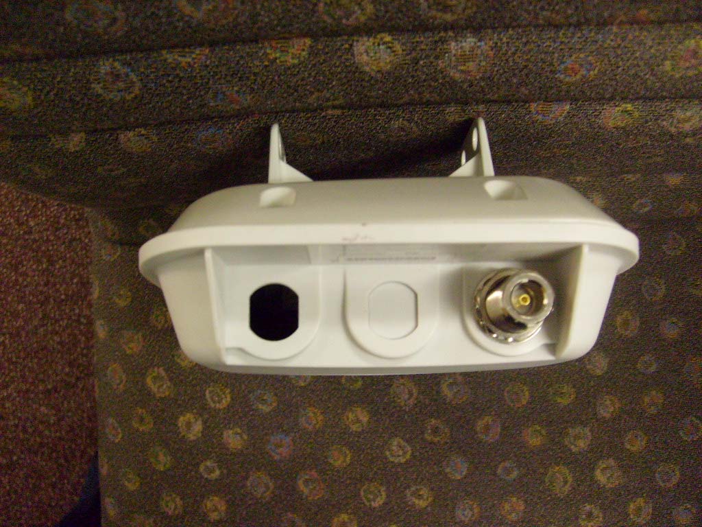 Ubiquiti B5 external FCC photo from External Photos p. 2