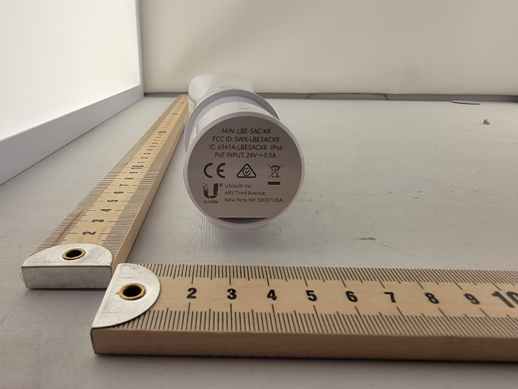 Ubiquiti LBE5ACXR external FCC photo from External Photos p. 1