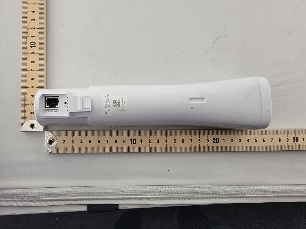Ubiquiti LBE5ACXR external FCC photo from External Photos p. 2