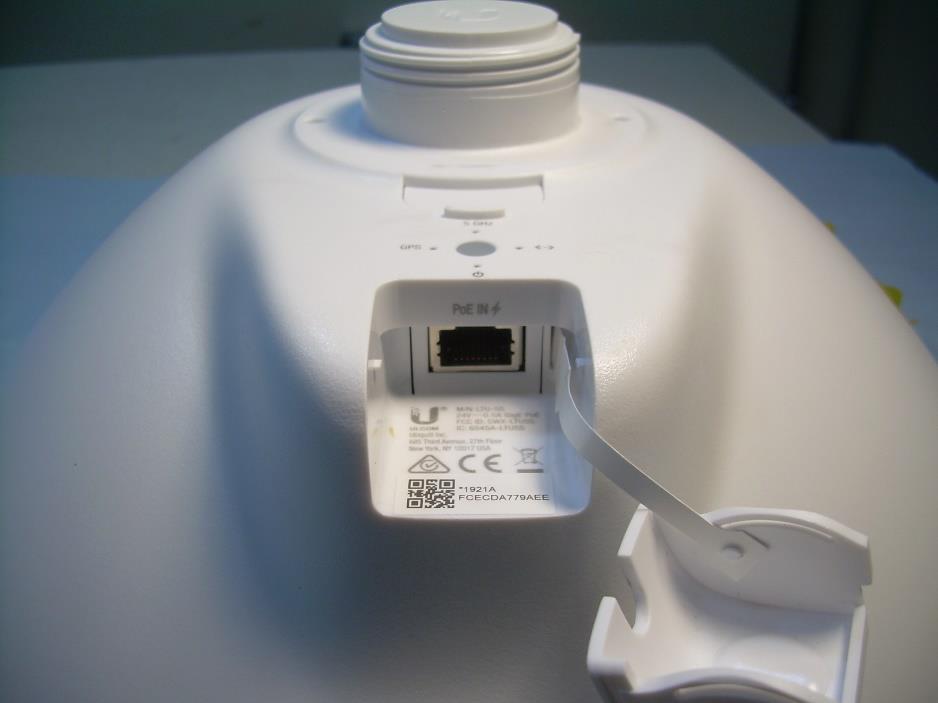 Ubiquiti LTU5S external FCC photo from External Photos p. 2