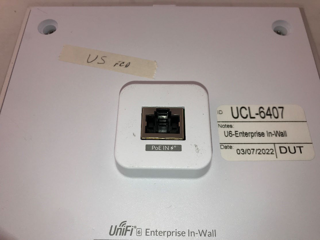 Ubiquiti U6EPIW external FCC photo from External Photos p. 3
