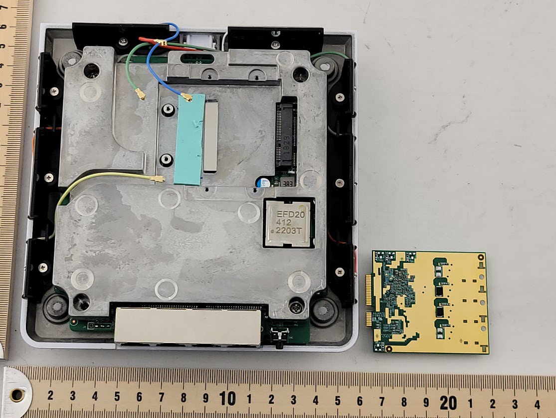 Ubiquiti U6EPIW internal FCC photo from Internal Photos p. 3