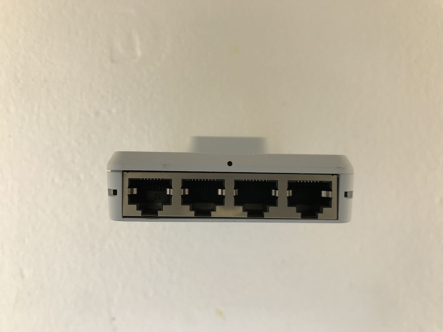 Ubiquiti U6IW external FCC photo from External Photos p. 1