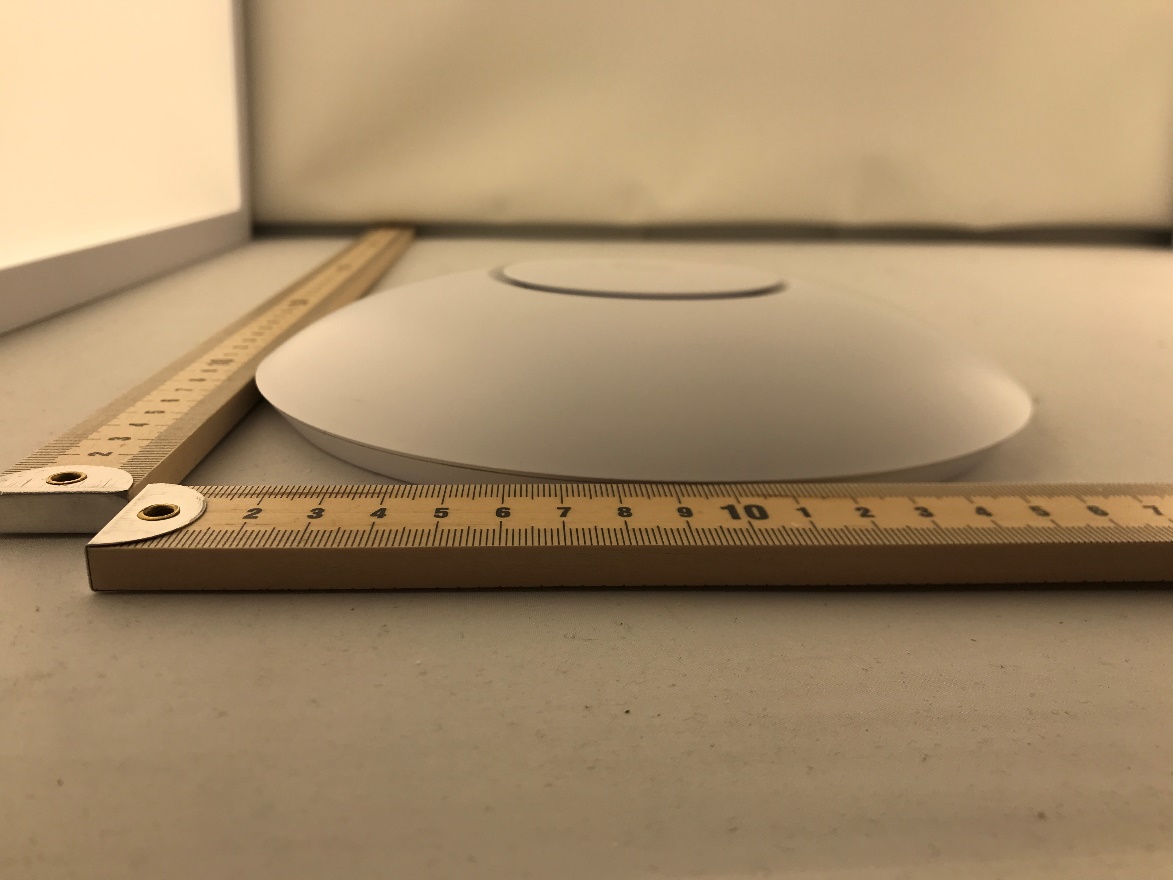 Ubiquiti U6PROR external FCC photo from External Photos p. 3