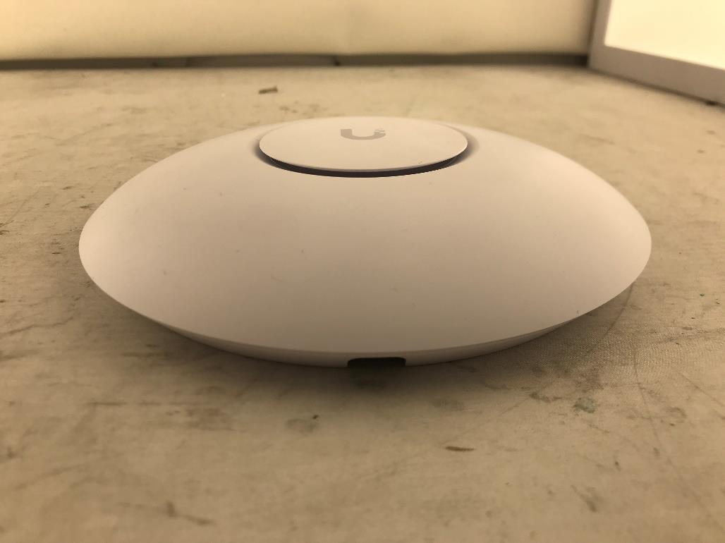 Ubiquiti U7LITE external FCC photo from External Photos p. 3
