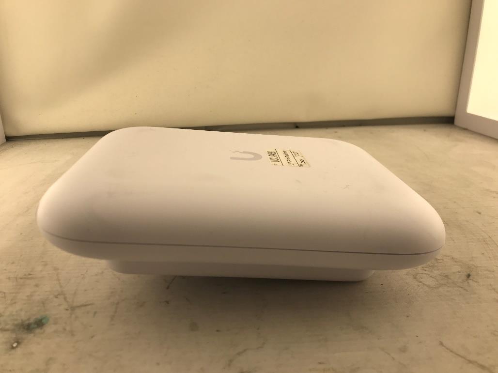 Ubiquiti U7PROO external FCC photo from External Photos p. 2