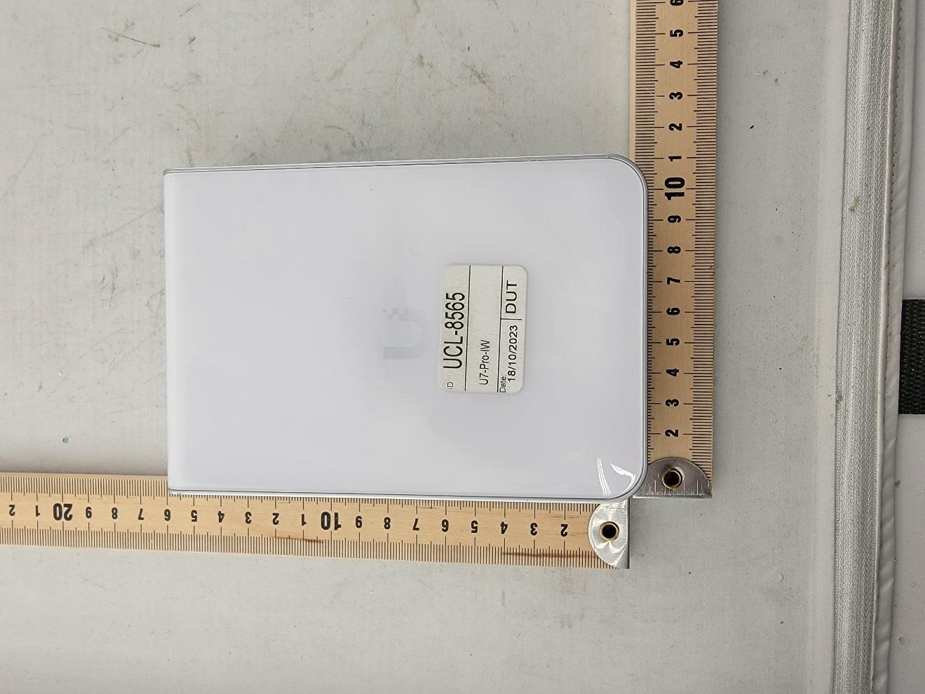 Ubiquiti U7PROW external FCC photo from External Photos p. 1